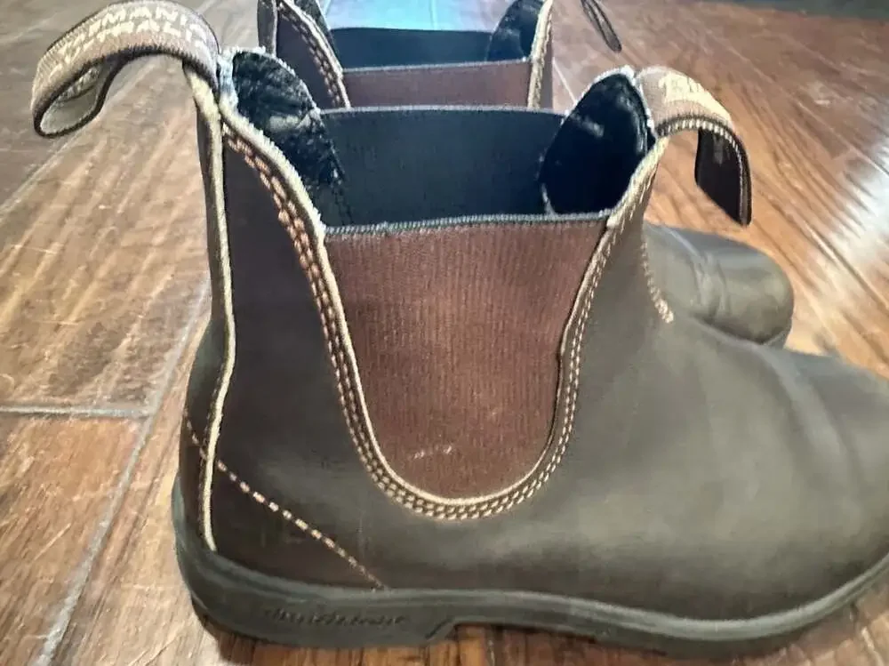Blundstone 500 Size 5.5 Men/ 7 Women Brown Leather Chelsea Boots